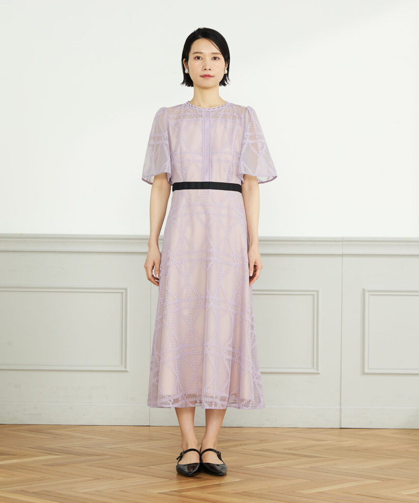 忘年会の服装｜女性向け会場別・年代別おすすめワンピース＆マナー完全ガイド