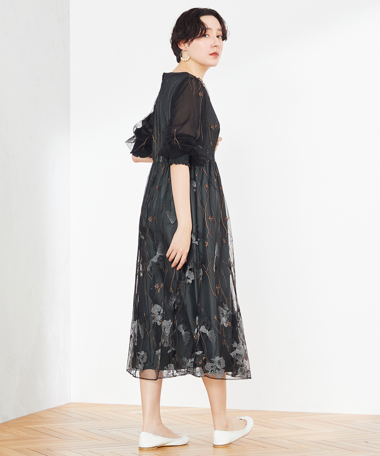 同窓会の服装|50代女性向け上品&若々しさを両立するコーデガイド