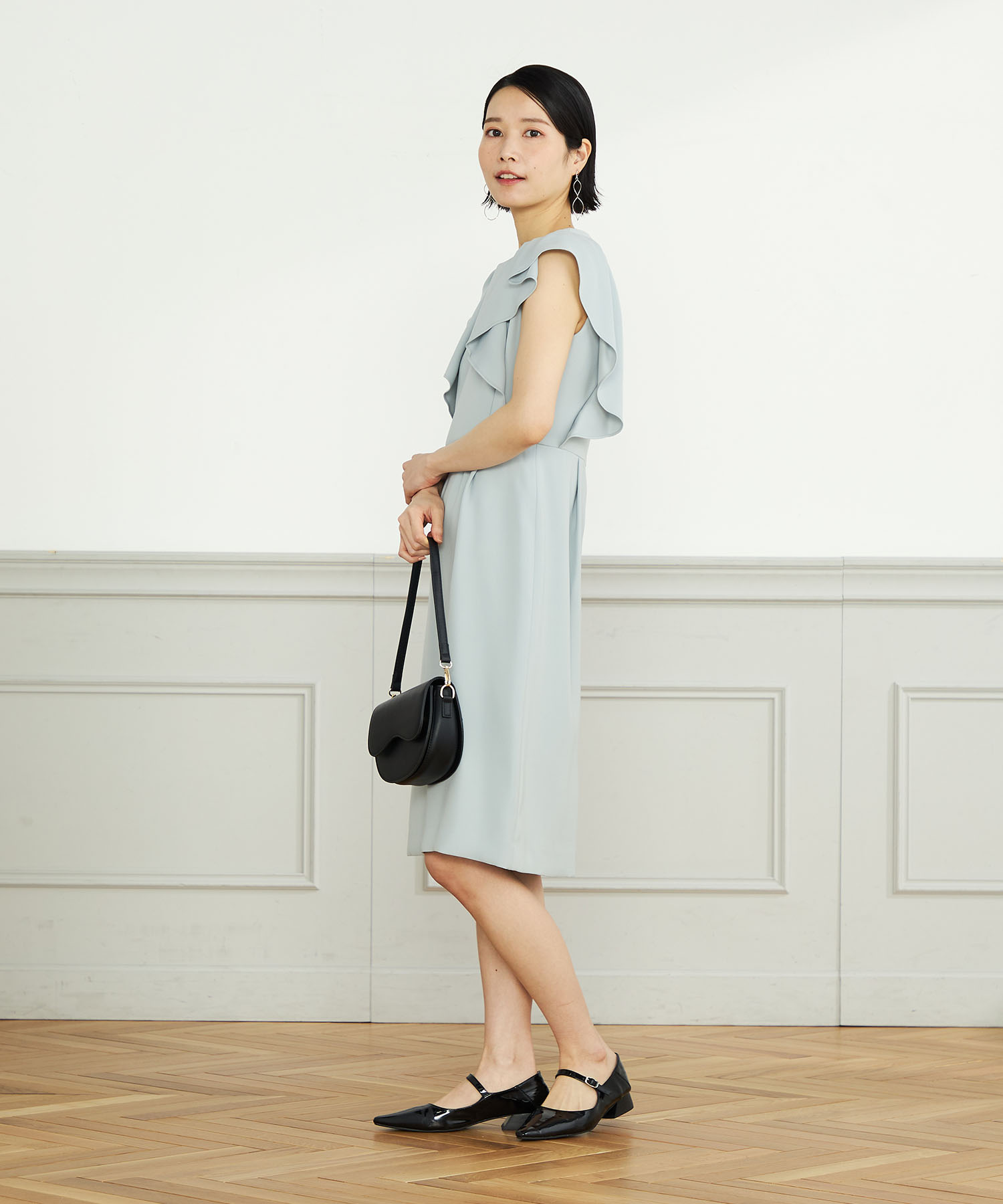 レストラン 服装|大人女性の品ある装い完全ガイド