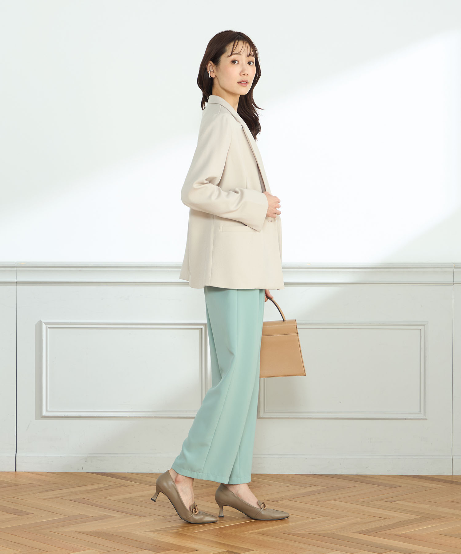 結婚式洋装の色味選び