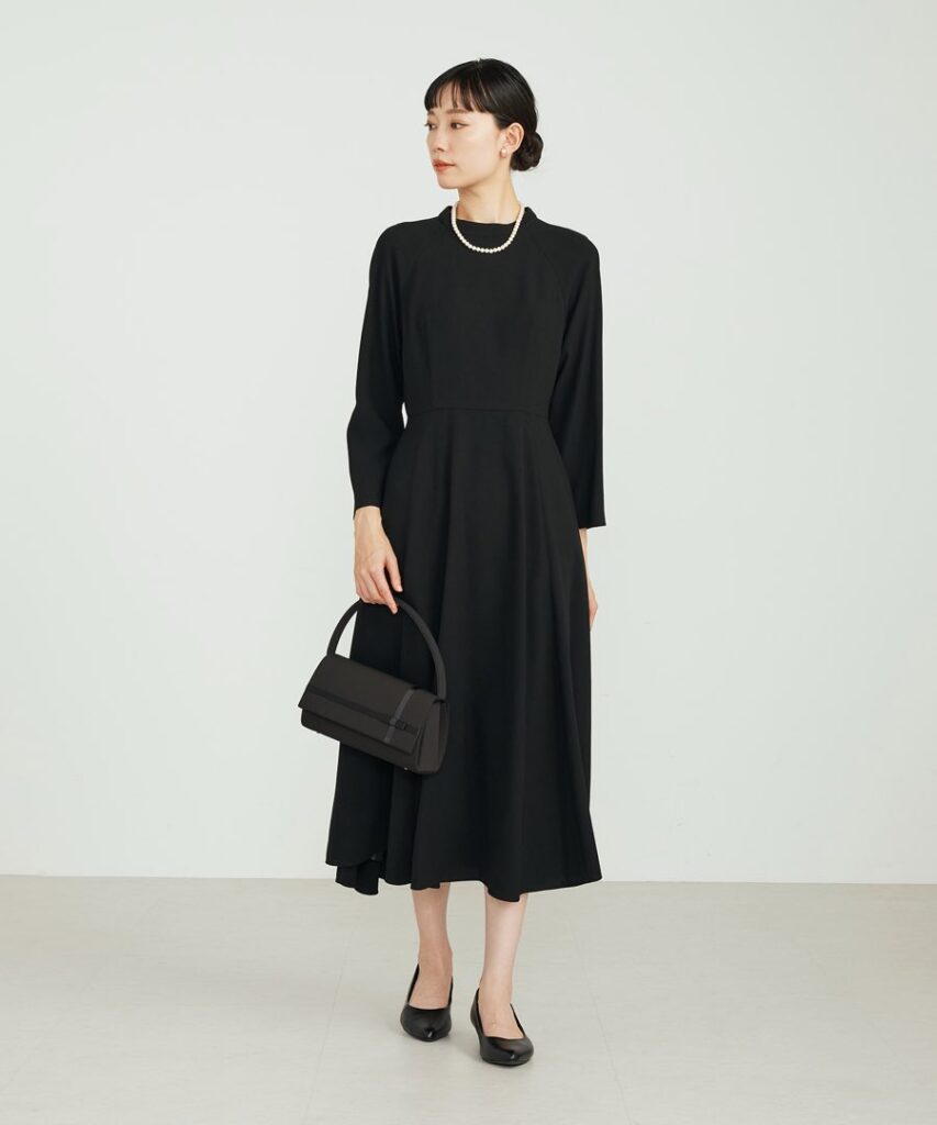 顔合わせの服装 母親｜格の揃え方と着物・洋装の選び方ガイド