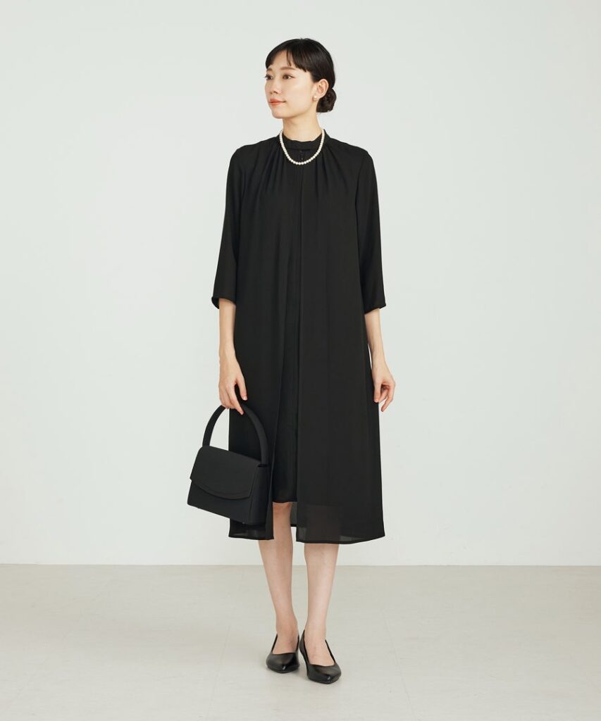 結婚式で祖母の服装は？孫の結婚式にふさわしい選び方とマナー