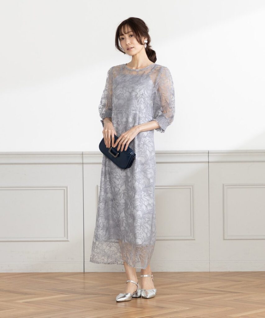結婚式の母親の服装は洋装で大丈夫｜格・色・丈のマナー完全ガイド