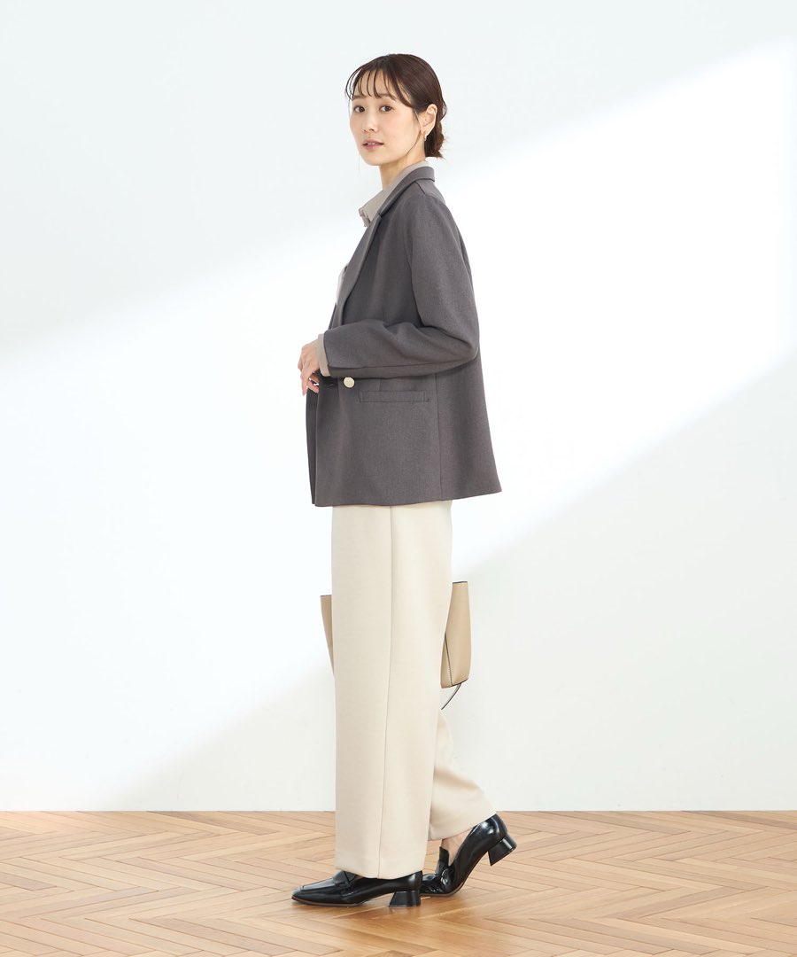 七五三の母親にふさわしいパンツスタイル