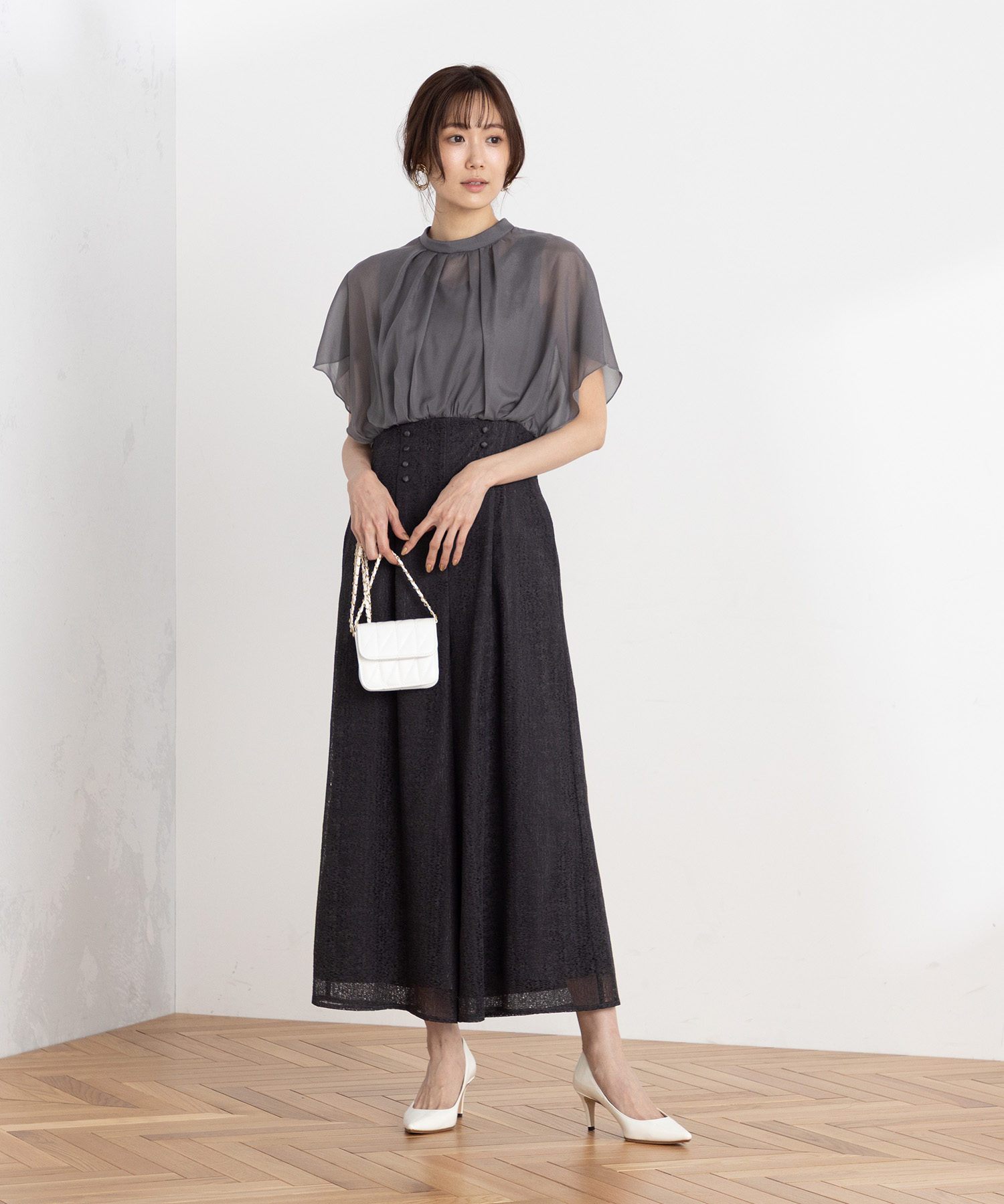 買う・借りる母親の服装の準備